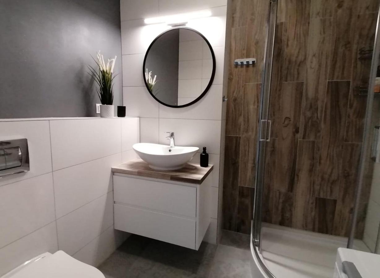 Apartament Gromadzyn 39 Ustrzyki Dolne Kültér fotó